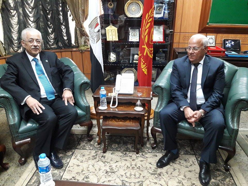 محافظ بورسعيد يستقبل وزير التربية والتعليم (1)