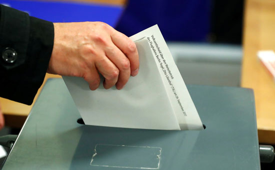 ورقة الاقتراع فى الانتخابات التشريعية الألمانية