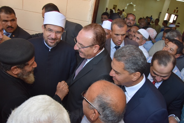راعى كنيسة يشارك وزير الأوقاف افتتاح مسجد فى بنى سويف (4)