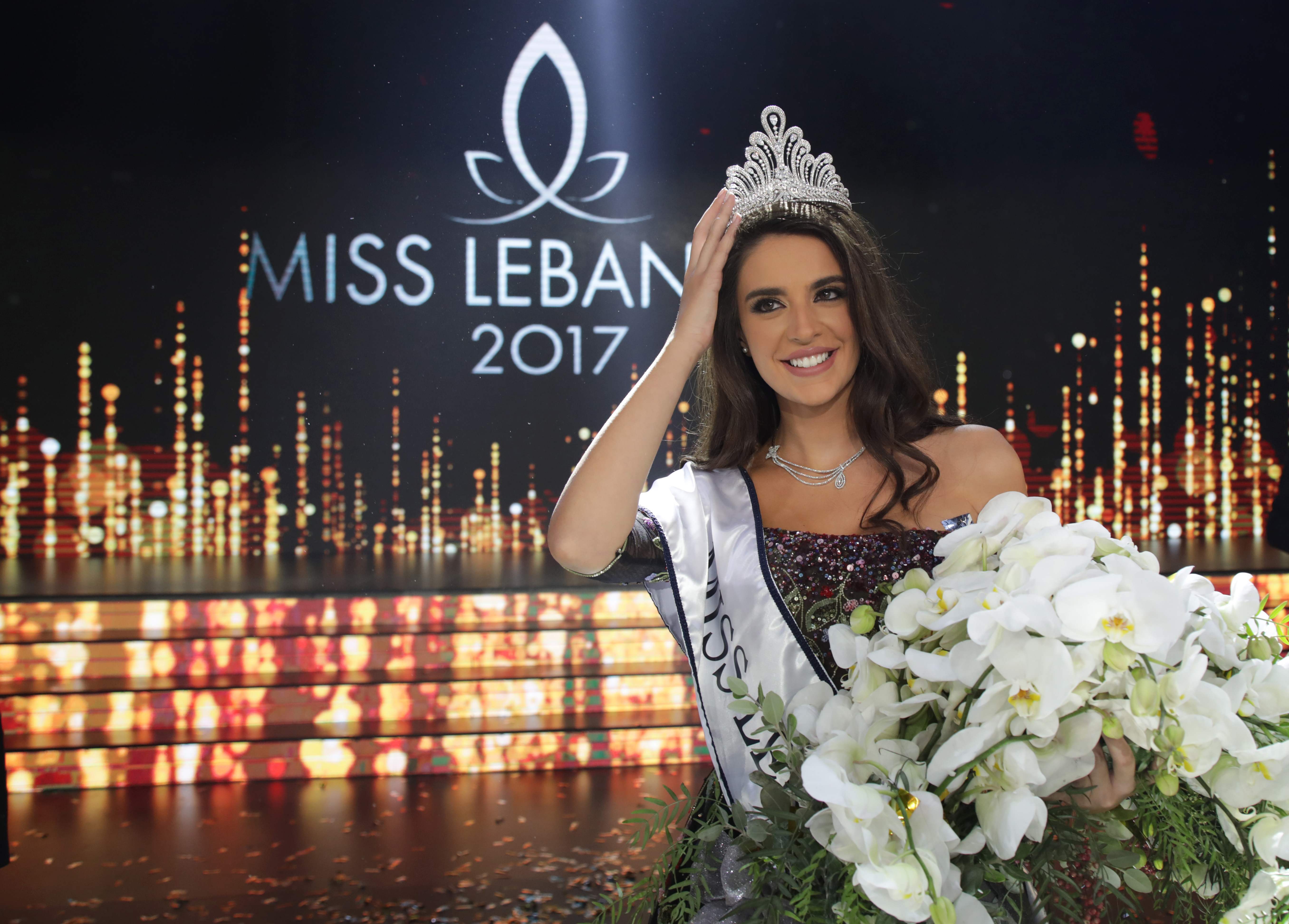 بيرلا الحلو ملكة جمال لبنان