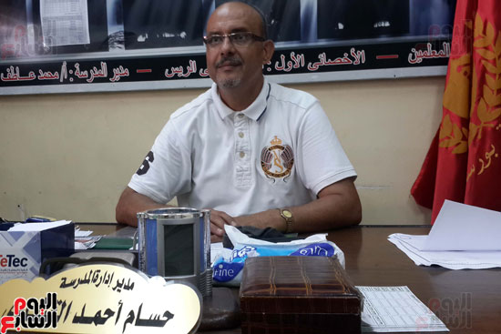 مدير مدرسة عبدالرحمن شكرى الثانوية بنين ببورسعيد