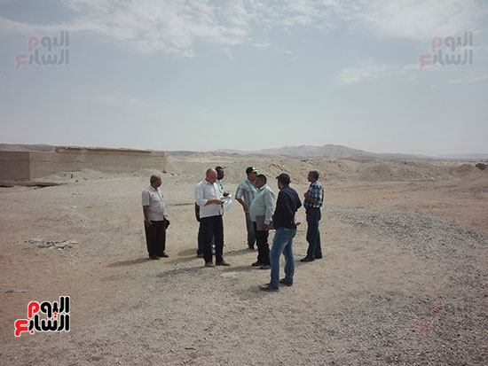            جولة رجال الاجهزة الرقابية علي مخرات السيول بمحافظة الاقصر
