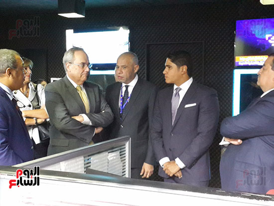 القائم بأعمال السفير الأمريكى فى القاهرة مع رجل الأعمال أحمد أبو هشيمة داخل استوديوهات القناة