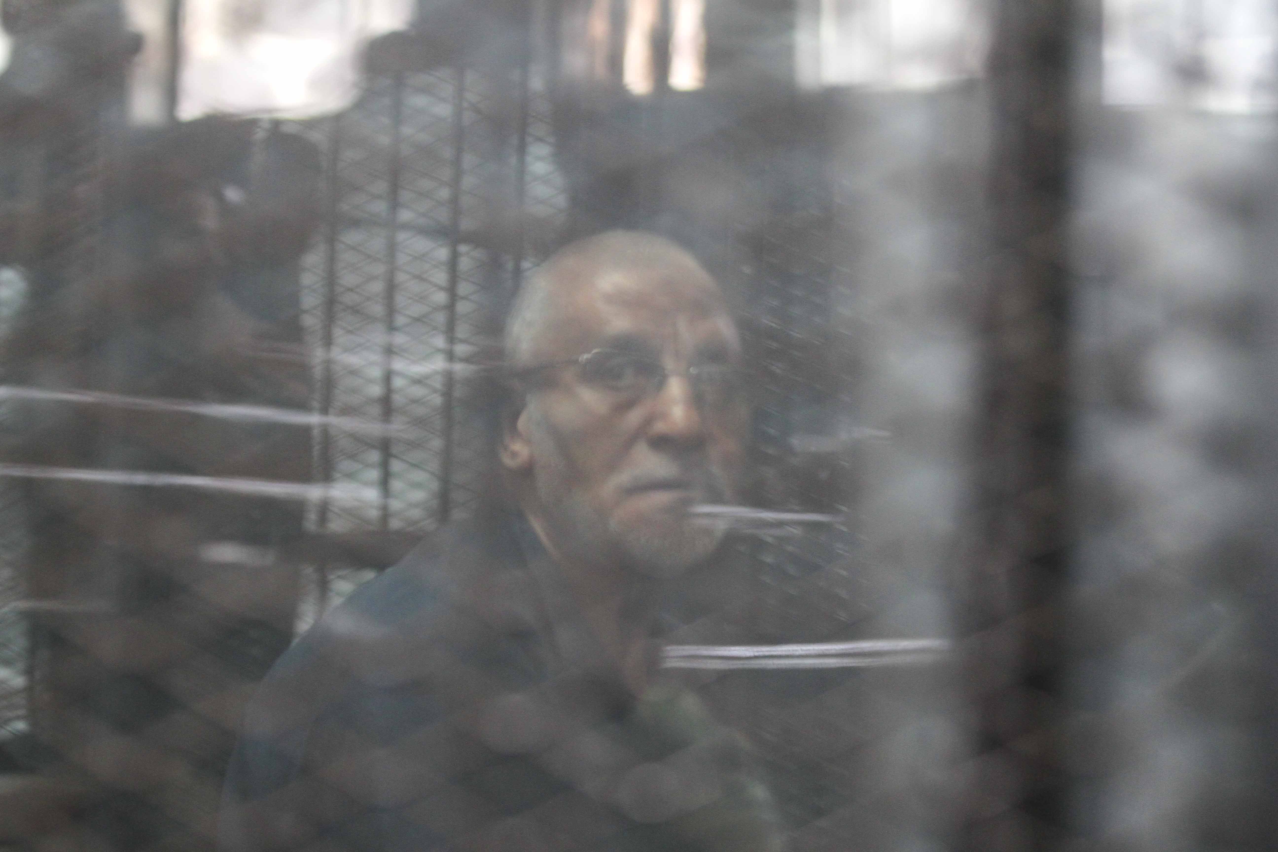 الجنايات تقضى بالسجن المؤبد لبديع و3 آخرين فى قضية أحداث عنف بنى سويف