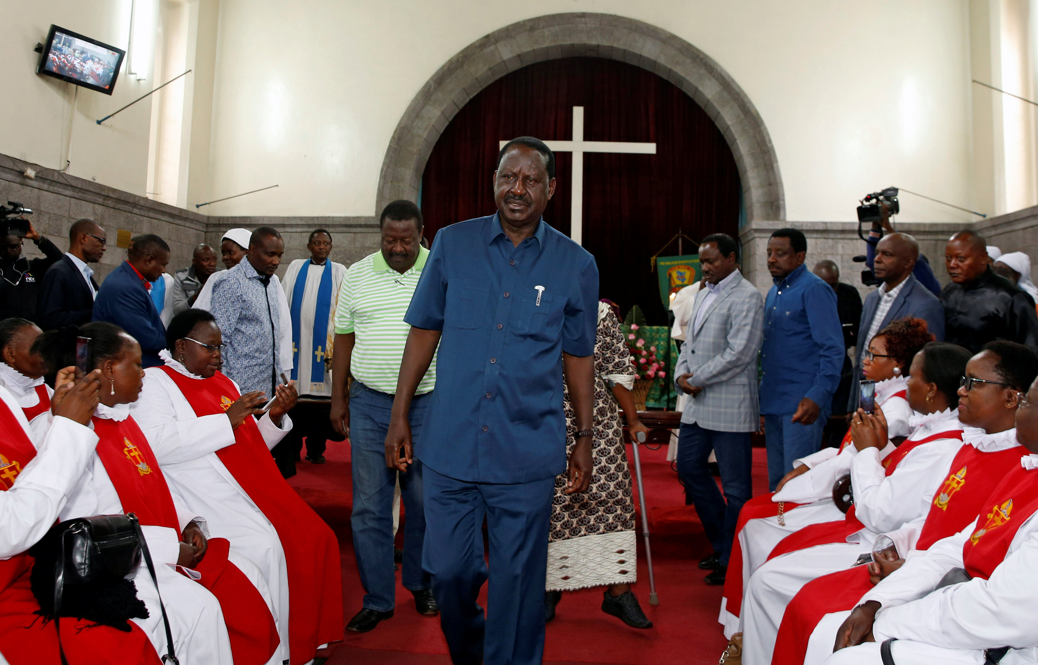 زعيم المعارضة الكينية داخل الكنيسة