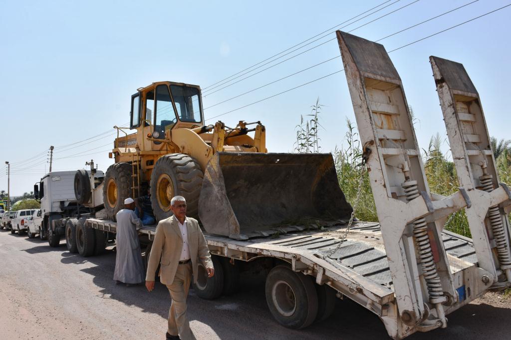 أسوان تنفذ تجربة واختبار مبكر لإدارة أزمة السيول بمنطقة خور أبو سبيرة (4)