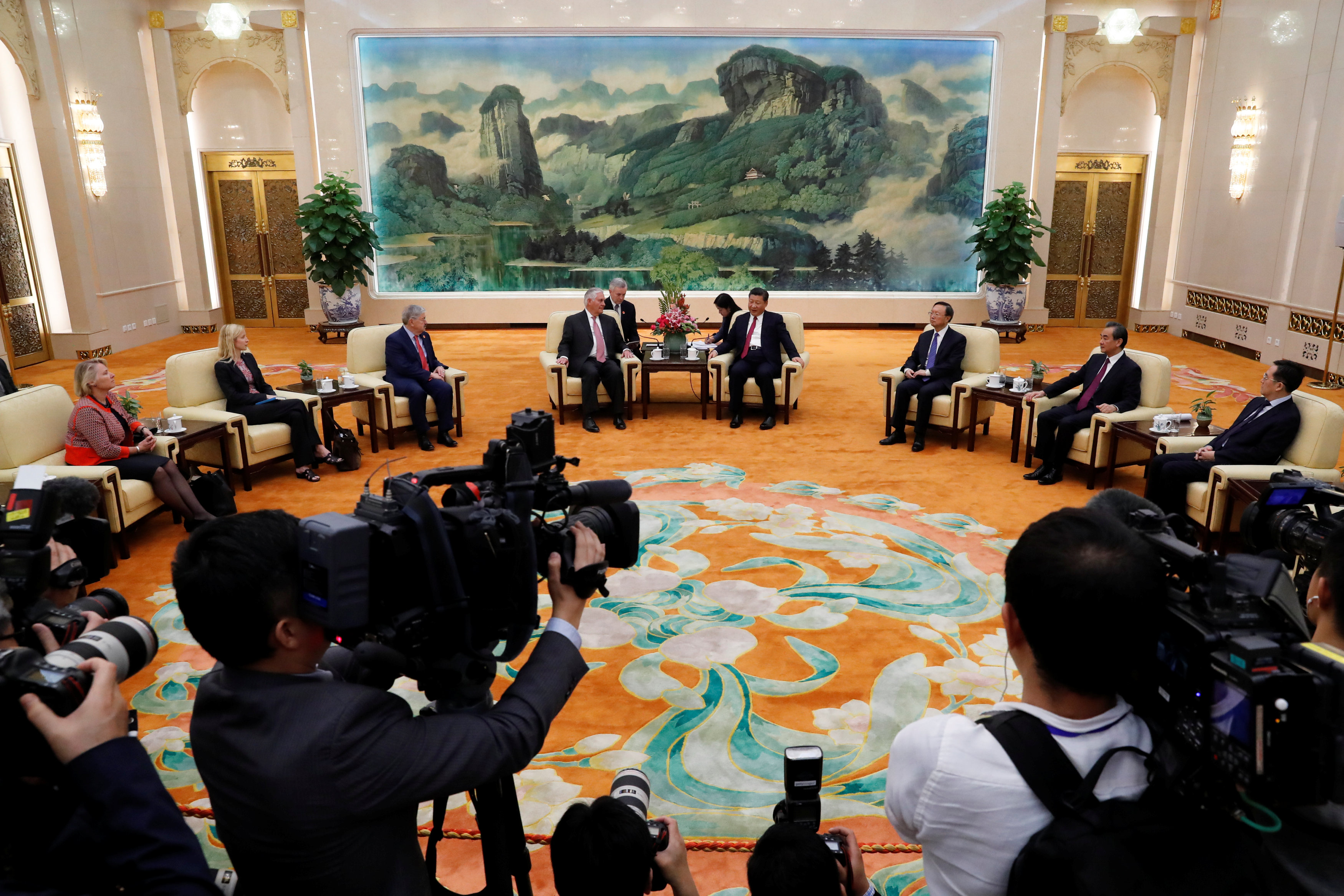 لقاء الوفد الأمريكى بالرئيس الصينى فى بكين