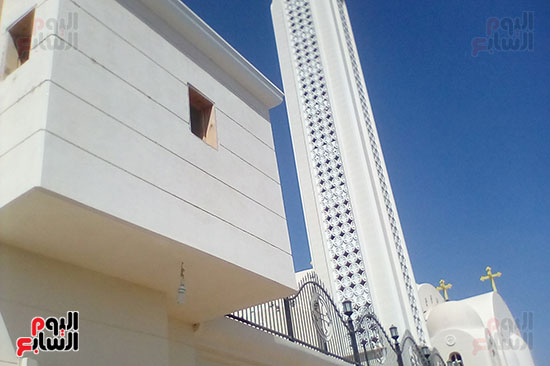  صورة كنيسة الشهداء 