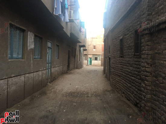  شوارع قرية بنى مر