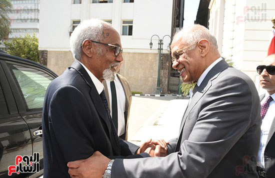 على عبد العال ورئيس مجلس الشعب الصومالى (1)