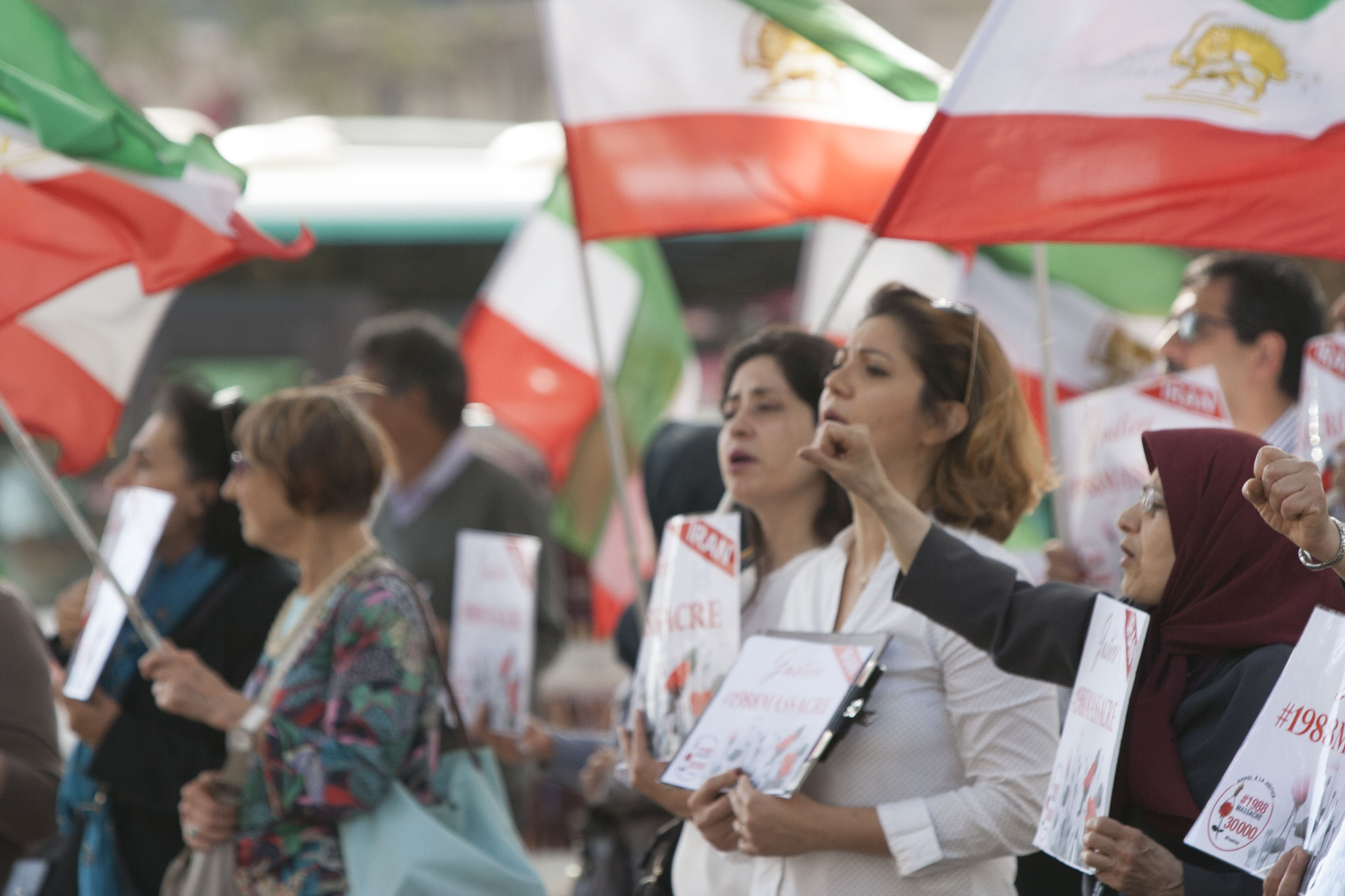 المعارضة الايرانية بالخارج