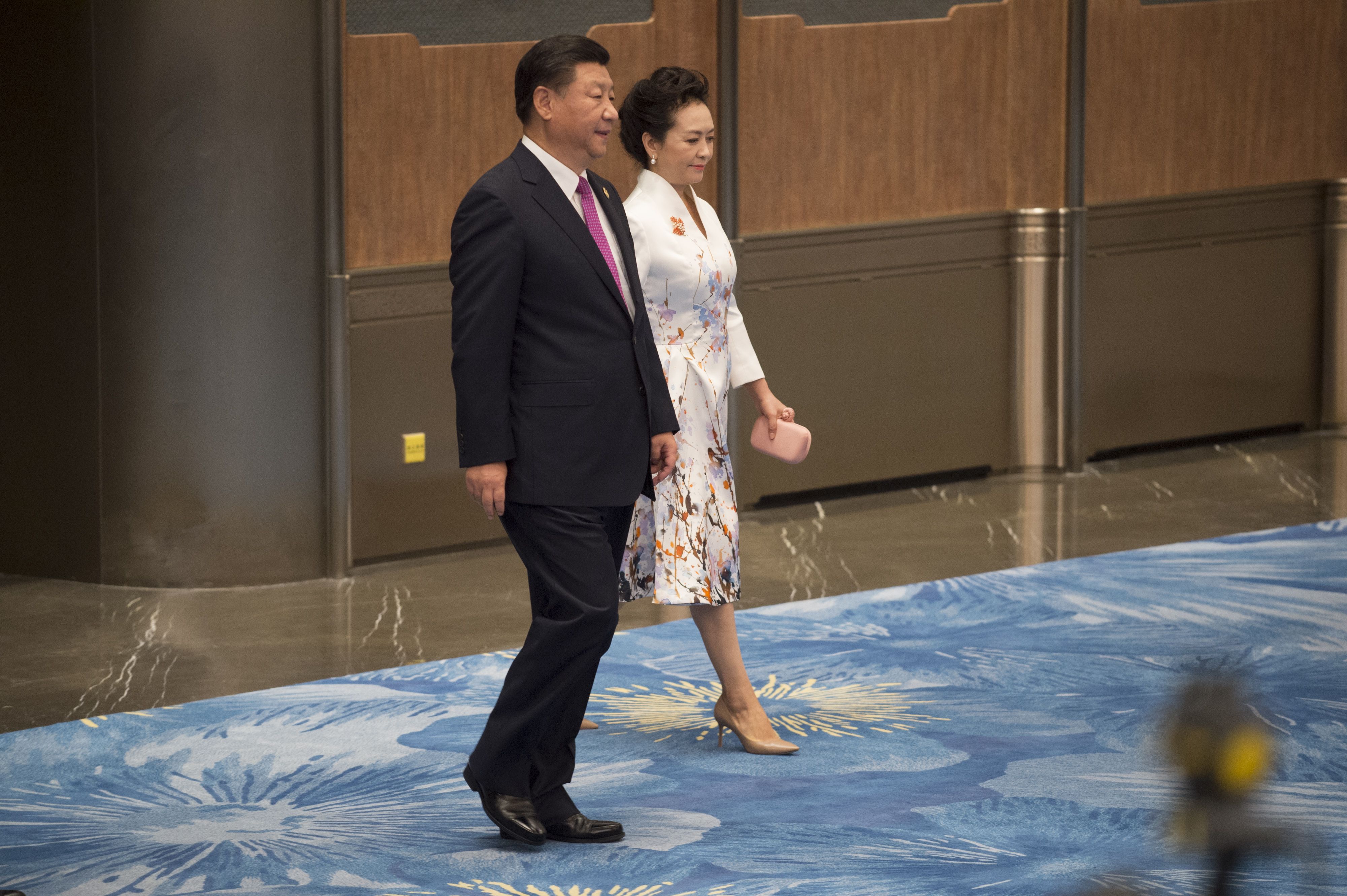 الرئيس الصينى وقرينته عقب مأدبة عشاء قمة بريكس