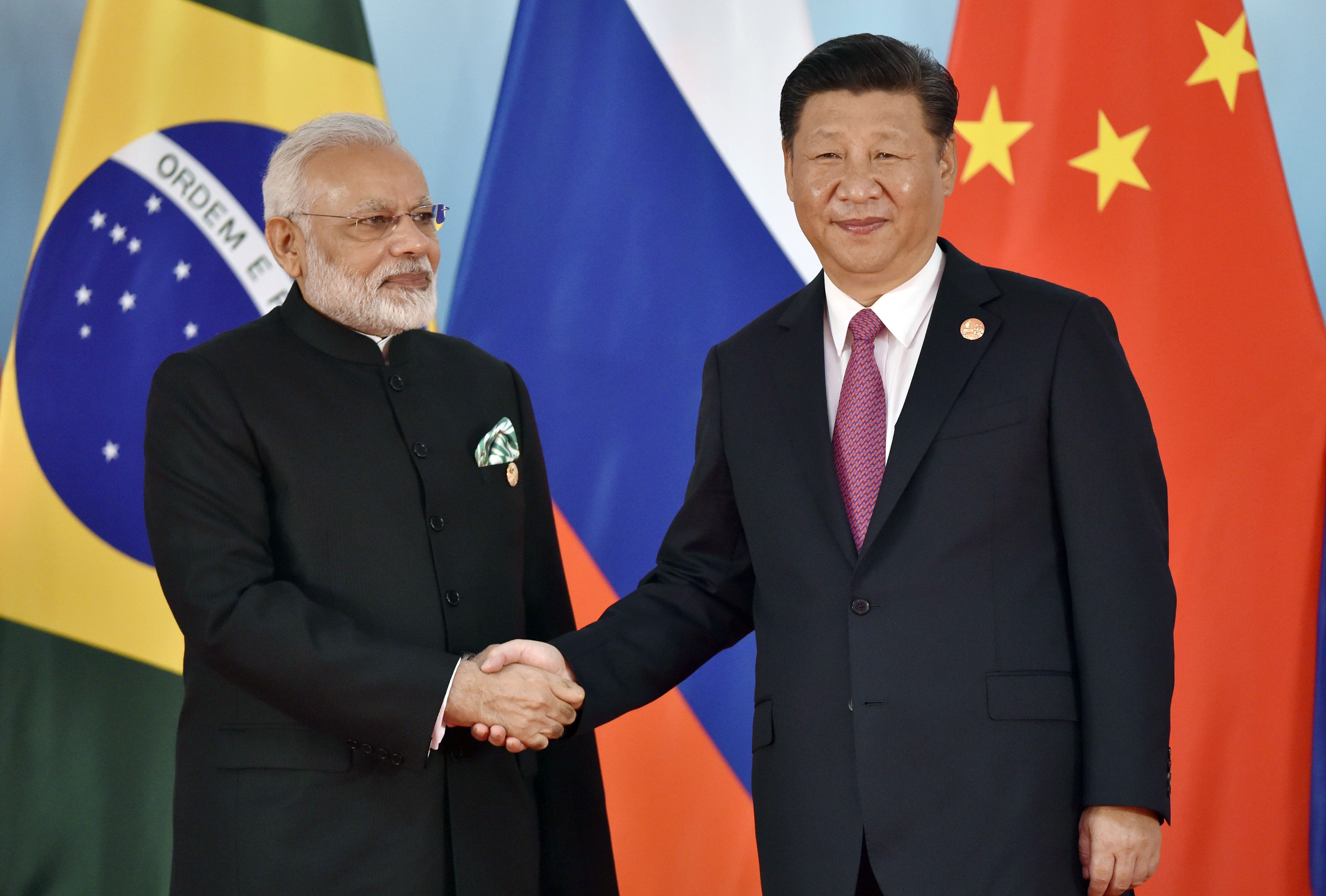 الرئيس الصينى ورئيس وزراء الهند