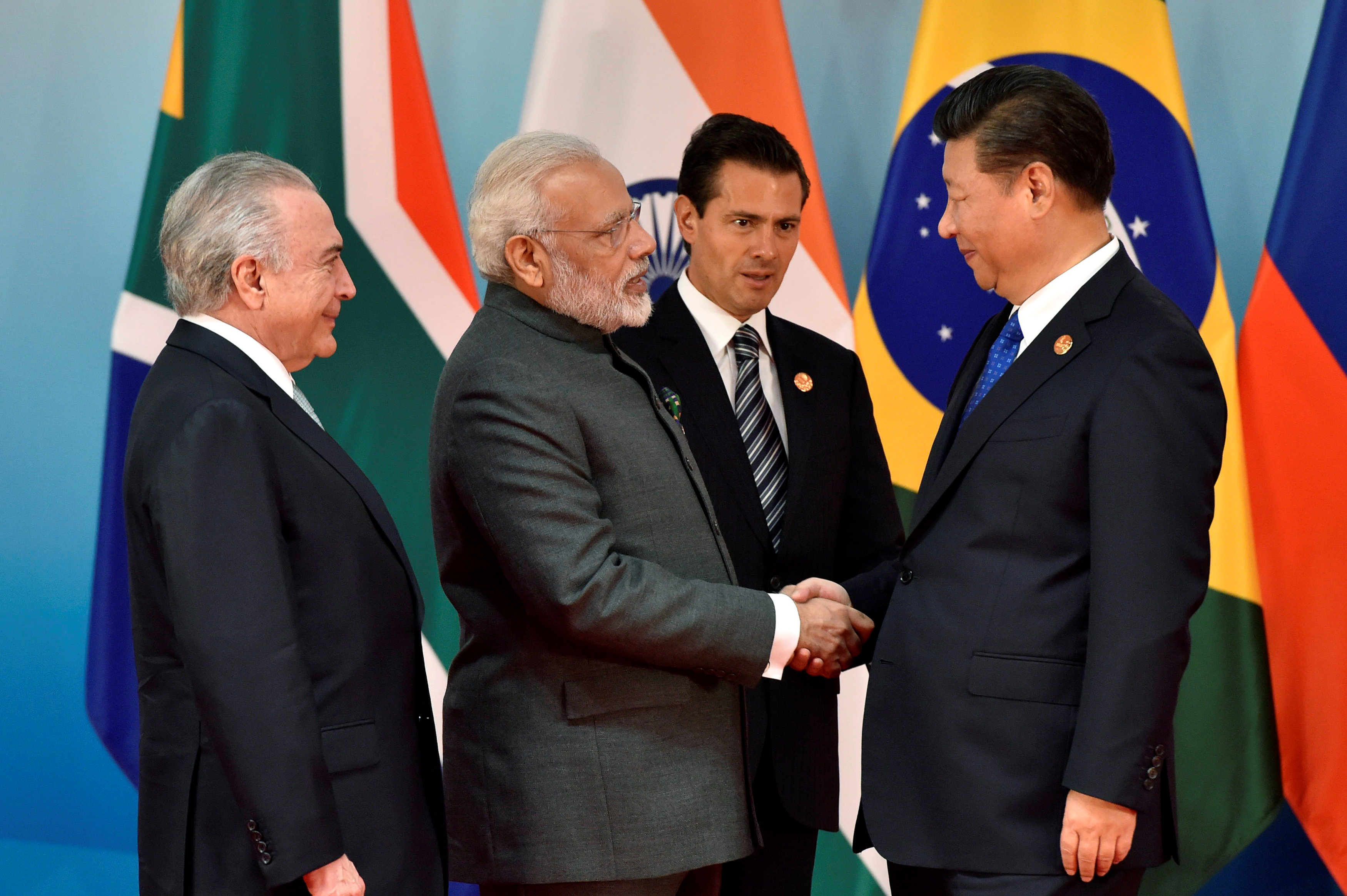 الرئيس الصينى ورئيس وزراء الهند