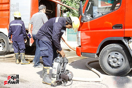 حريق بسوبر ماركت شهير بالدقى والإطفاء تحاول السيطرة (2)