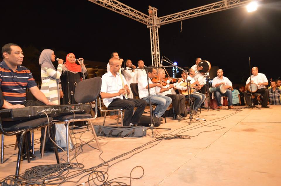 موسيقي وفنون شعبية بميدان أبوالحجاج بالعيد (4)