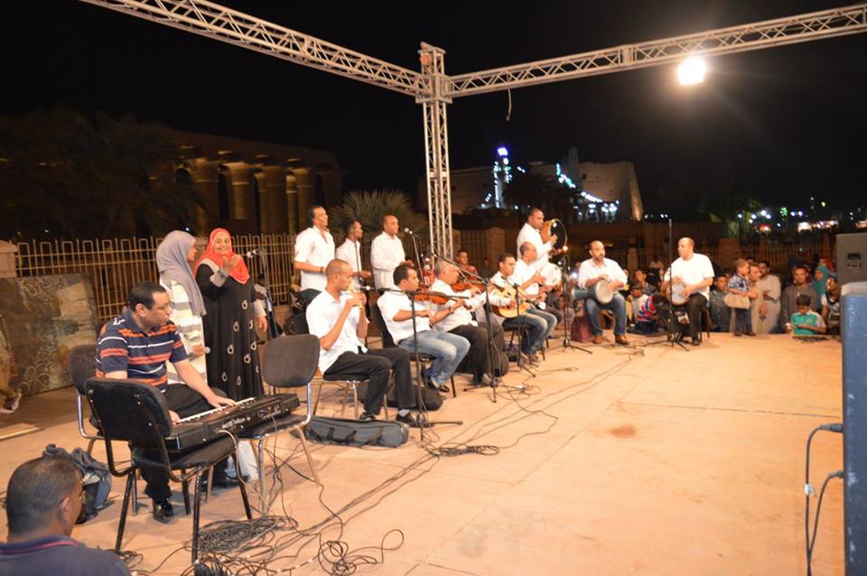 موسيقي وفنون شعبية بميدان أبوالحجاج بالعيد (2)