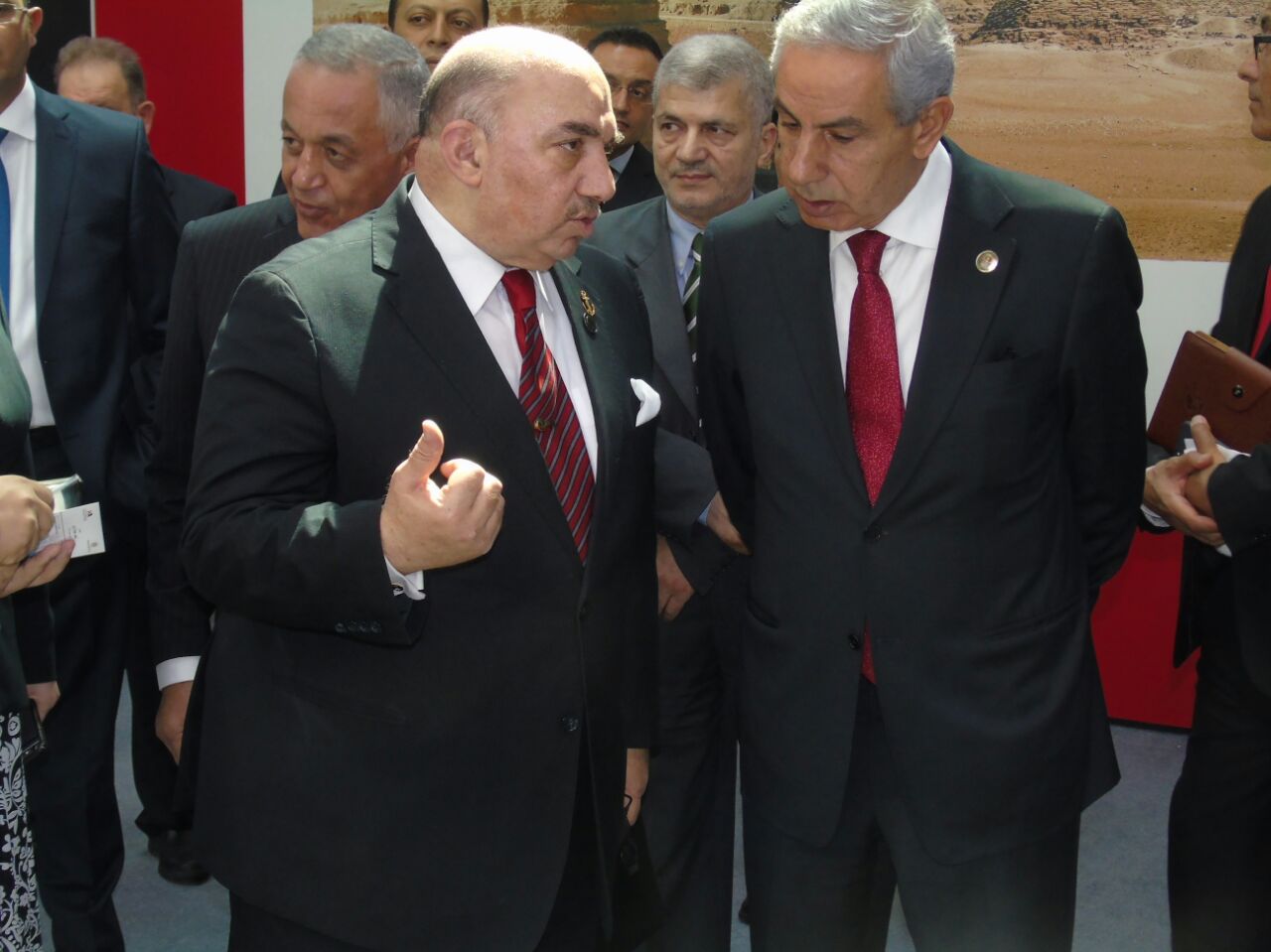 وزير الصناعة يزور جناح مصر بمعرض فى الصين