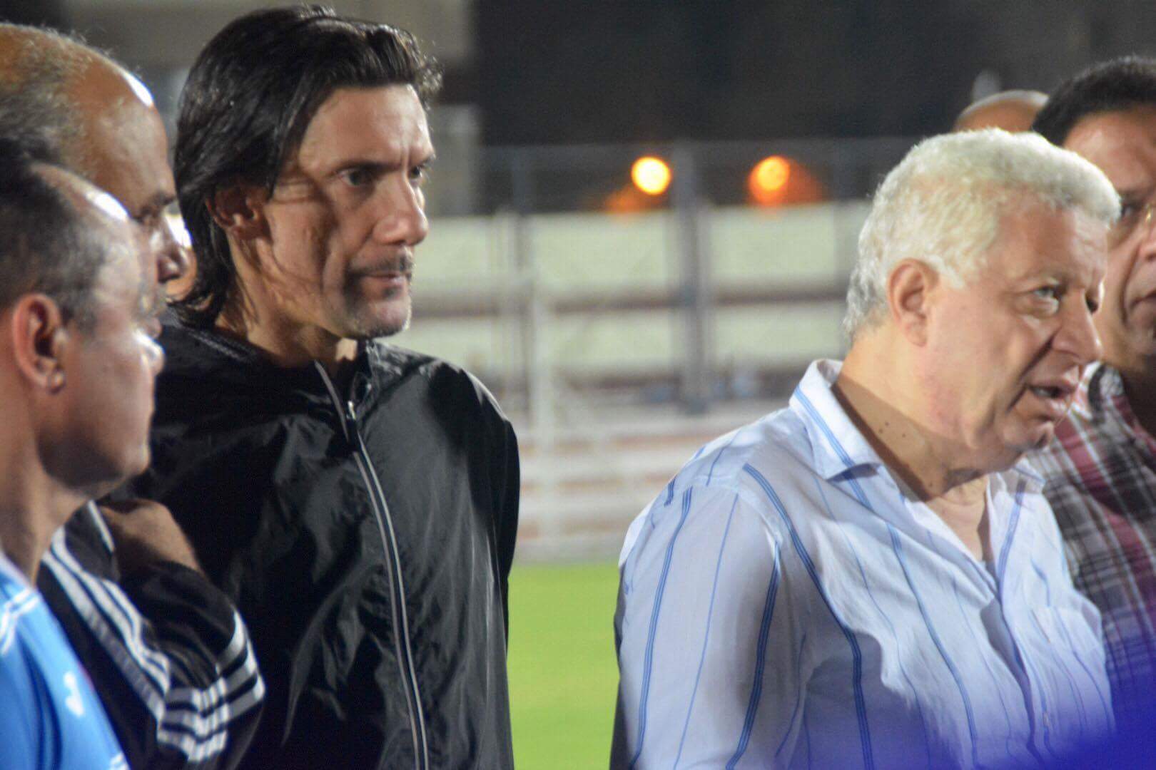 جلسة مرتضى منصور ونيبوشا مع اللاعبين  (1)