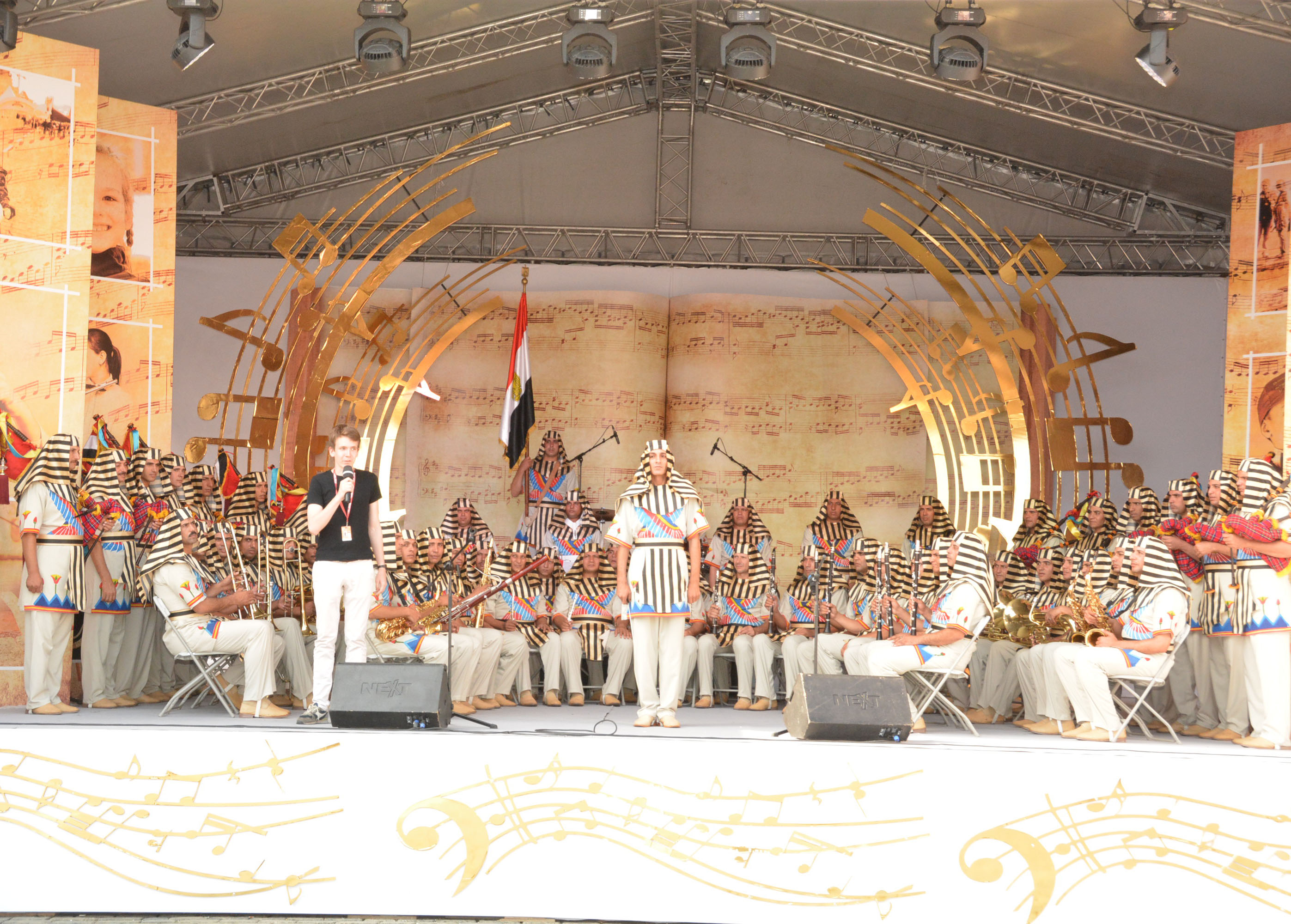 مشاركة متميزة لفرقة الموسيقى العسكرية فى موسكو
