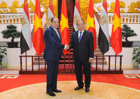 السيد الرئيس يلتقى رئيس الوزراء الفيتنامى‎ (12)