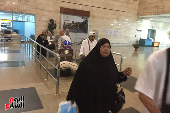حجاج غزة يغادرون مطار القاهرة (28)