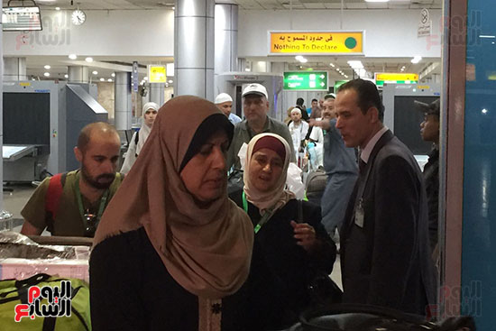 حجاج غزة يغادرون مطار القاهرة (2)