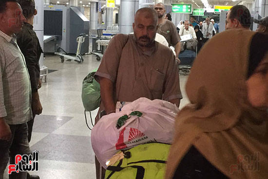 حجاج غزة يغادرون مطار القاهرة (8)
