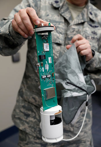 سلاح الجو الأمريكى يستخدم جهاز قياس سرعة اعصار ارما