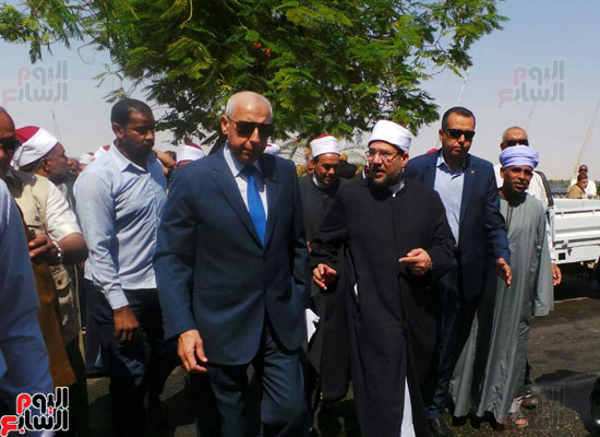 وزير-الأوقاف-و-محافظ-أسوان وزير-الأوقاف-و-محافظ-أسوان