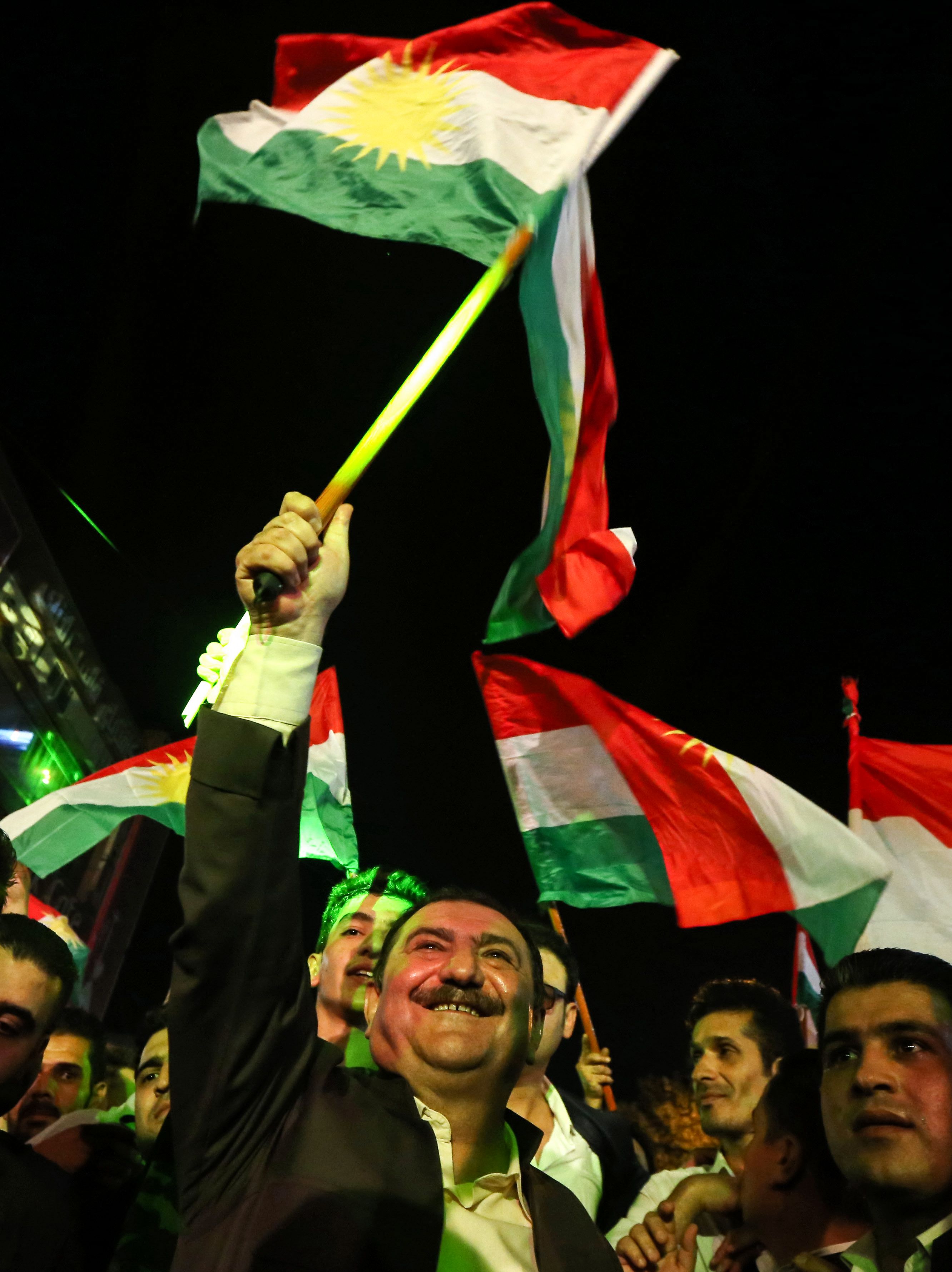 الأكراد يحتفون بقرب الاستقلال عن العراق