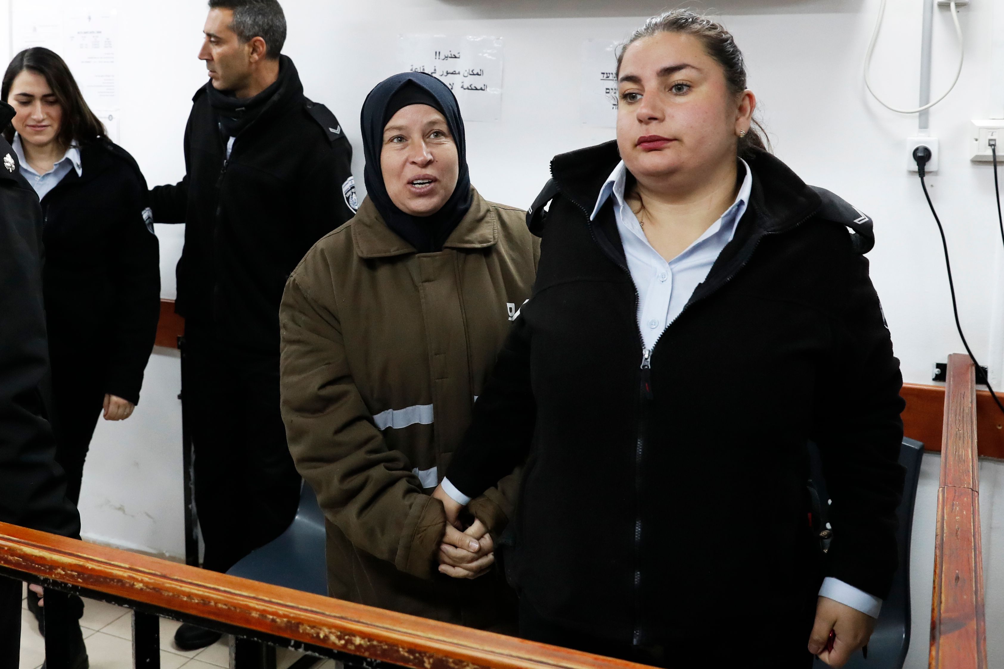 أقارب عهد التميمى