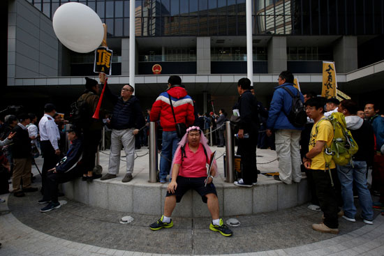 صور-مظاهرات-فى-هونج-كونج-ضد-سياسات-الصين-(6)