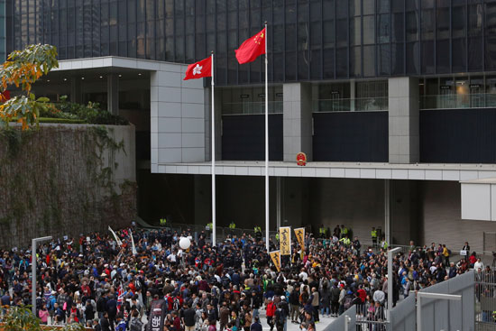 صور-مظاهرات-فى-هونج-كونج-ضد-سياسات-الصين-(7)