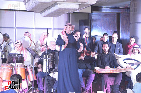 أحمد سعد وأمير عبد الله يقدمان أولى فقرات حفلهما فى ليلة رأس السنة (6)