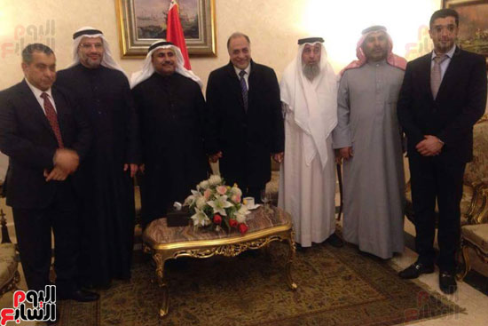 النائب عبد الهادى القصبى مع وفد البرلمان البحرينى (2)