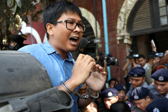نقل صحفيى رويترز للمحاكمة فى ميانمار