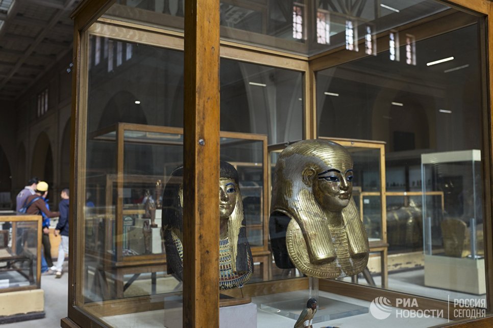 الآثار المتواجدة داخل المتحف الآثار المتواجدة داخل المتحف