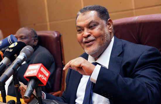 وزير المالية السودانى الدكتور محمد عثمان سليمان الركابى