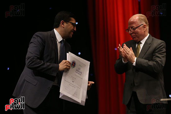 وزير الثقافة يكرم الفائزين بجائزة إحسان عبد القدوس (12)