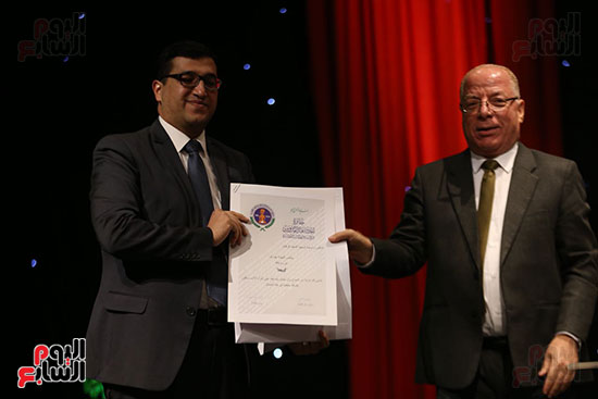وزير الثقافة يكرم الفائزين بجائزة إحسان عبد القدوس (11)
