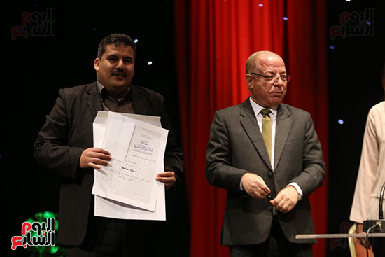 وزير الثقافة يكرم الفائزين بجائزة إحسان عبد القدوس (10)