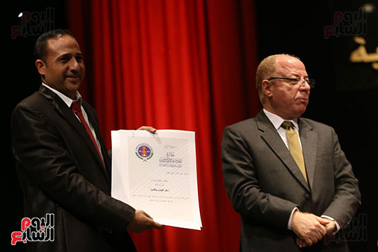 وزير الثقافة يكرم الفائزين بجائزة إحسان عبد القدوس (9)