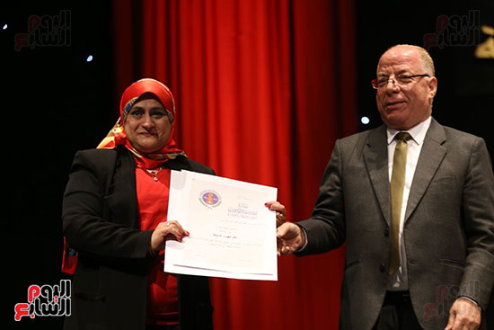 وزير الثقافة يكرم الفائزين بجائزة إحسان عبد القدوس (6)