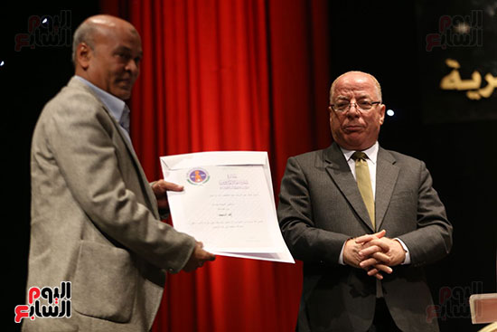 وزير الثقافة يكرم الفائزين بجائزة إحسان عبد القدوس (5)