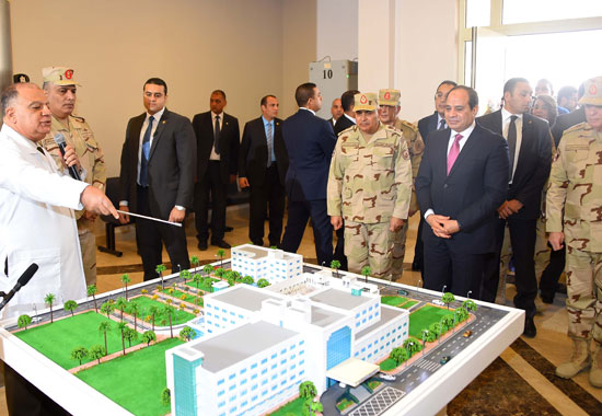 افتتاح السيد الرئيس لأعمال تطوير المجمع الطبي للقوات المسلحة بالمعادي (6)