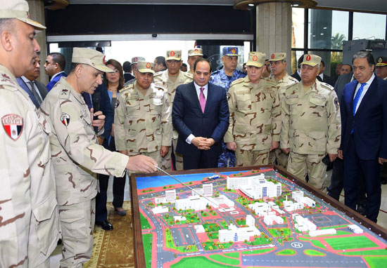الرئيس يفتتح أعمال تطوير المجمع الطبى للقوات المسلحة بالمعادى