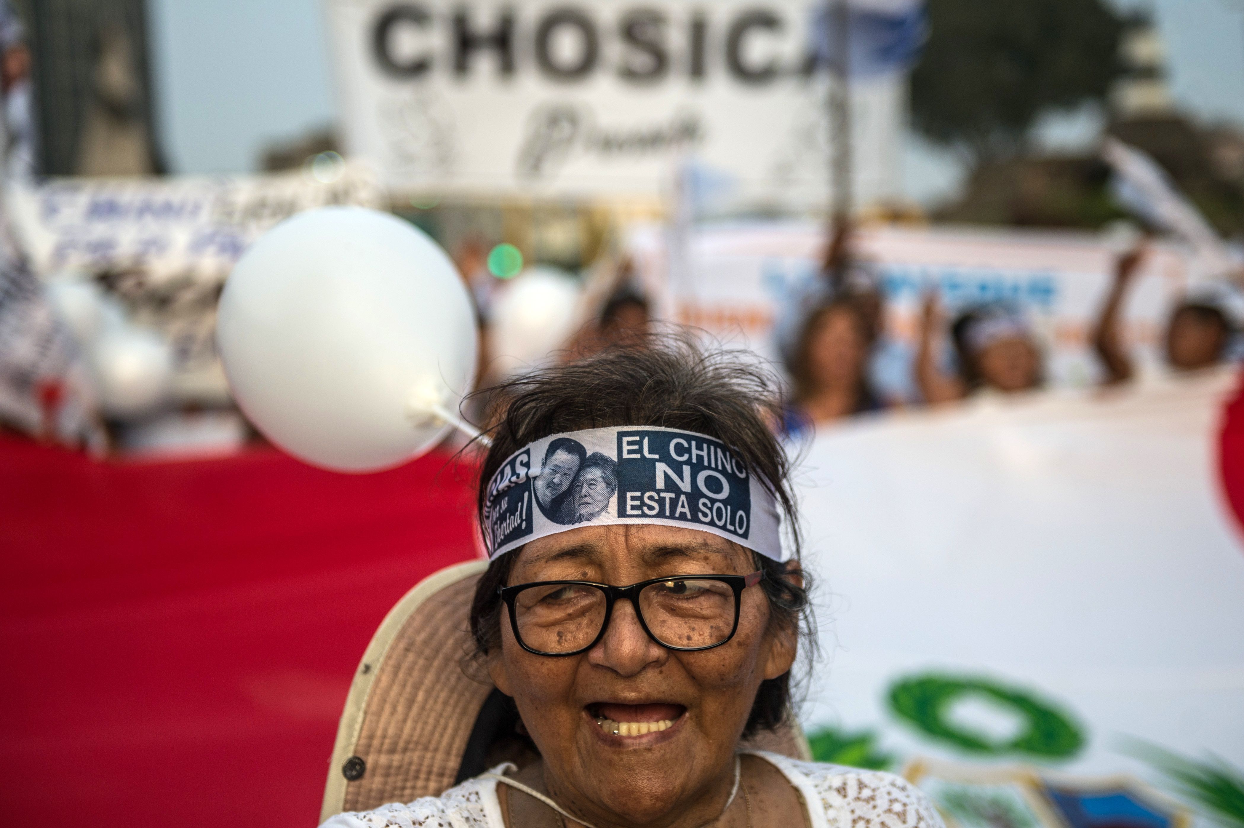 إحدى المتظاهرات فى بيرو