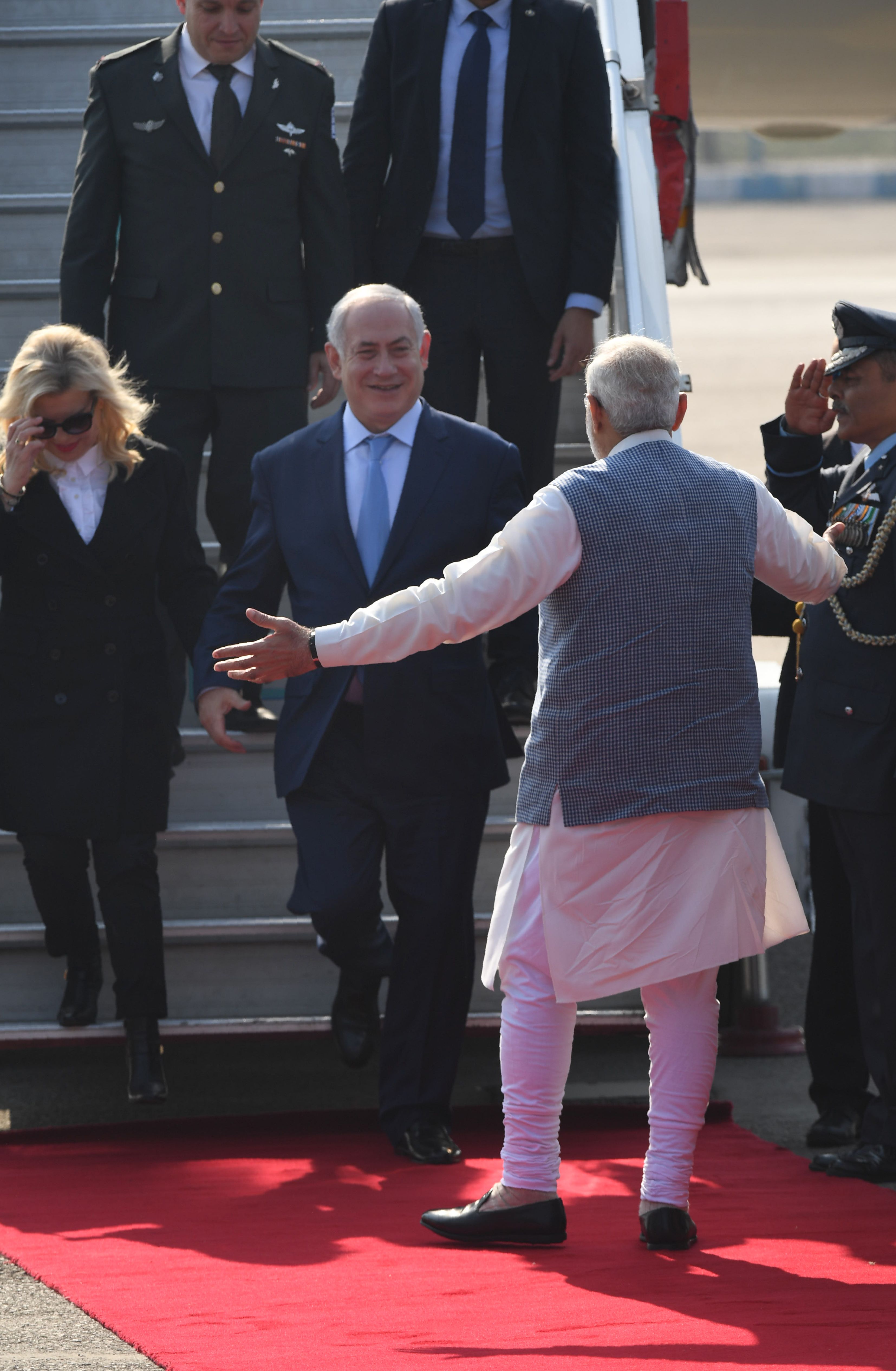 نتنياهو وزوجته يزوران الهند