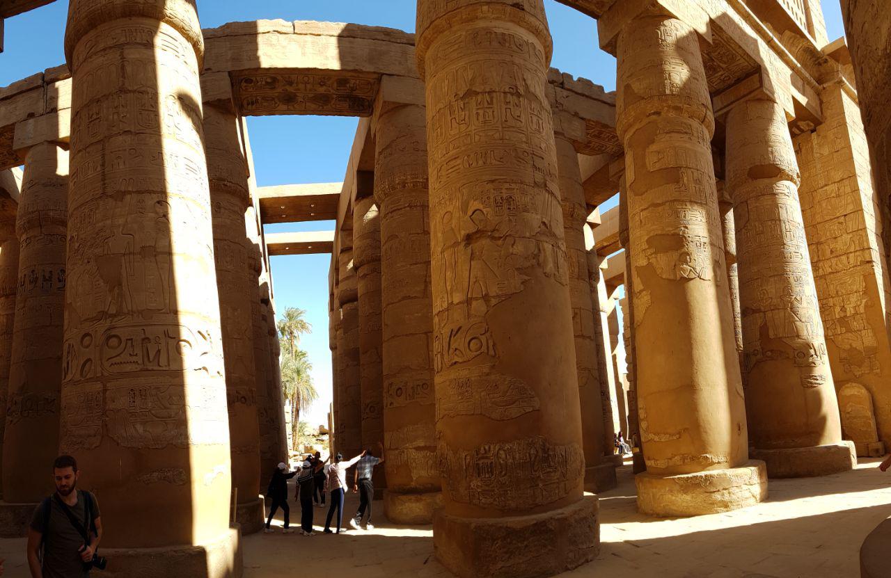 عرض الآثار المصرية